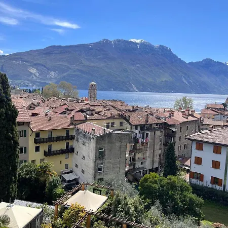 Hotel Villa Miravalle 3*